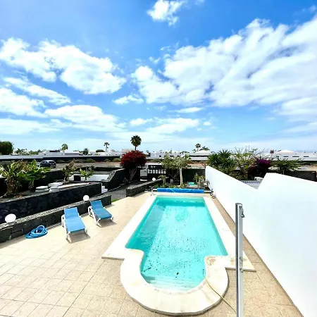 Villa Encantadora Villa Con Piscina Privada, Wifi, A/C, Bbq, Playa Blanca *