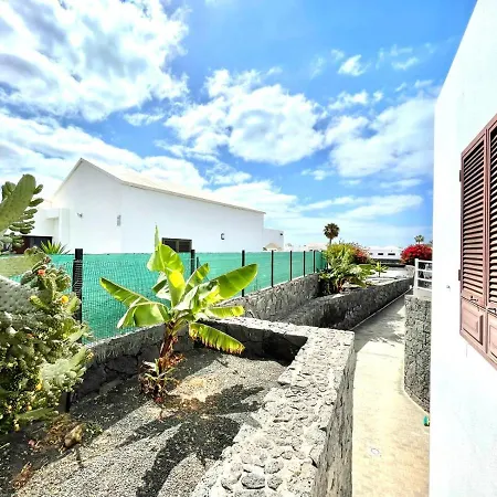 Encantadora Villa Con Piscina Privada, Wifi, A/C, Bbq, Playa Blanca Villa *