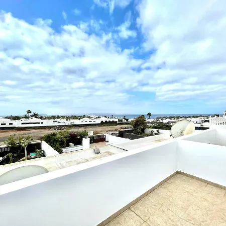 Encantadora Villa Con Piscina Privada, Wifi, A/C, Bbq, Playa Blanca Villa